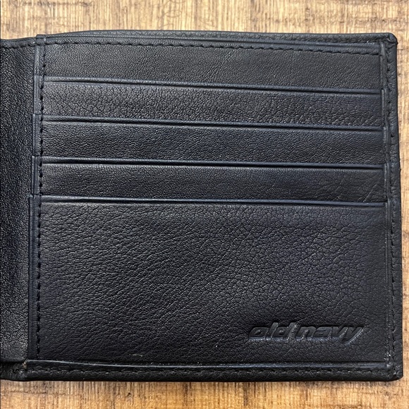 Old Navy Black Leather Wallet - Picture 2 of 4